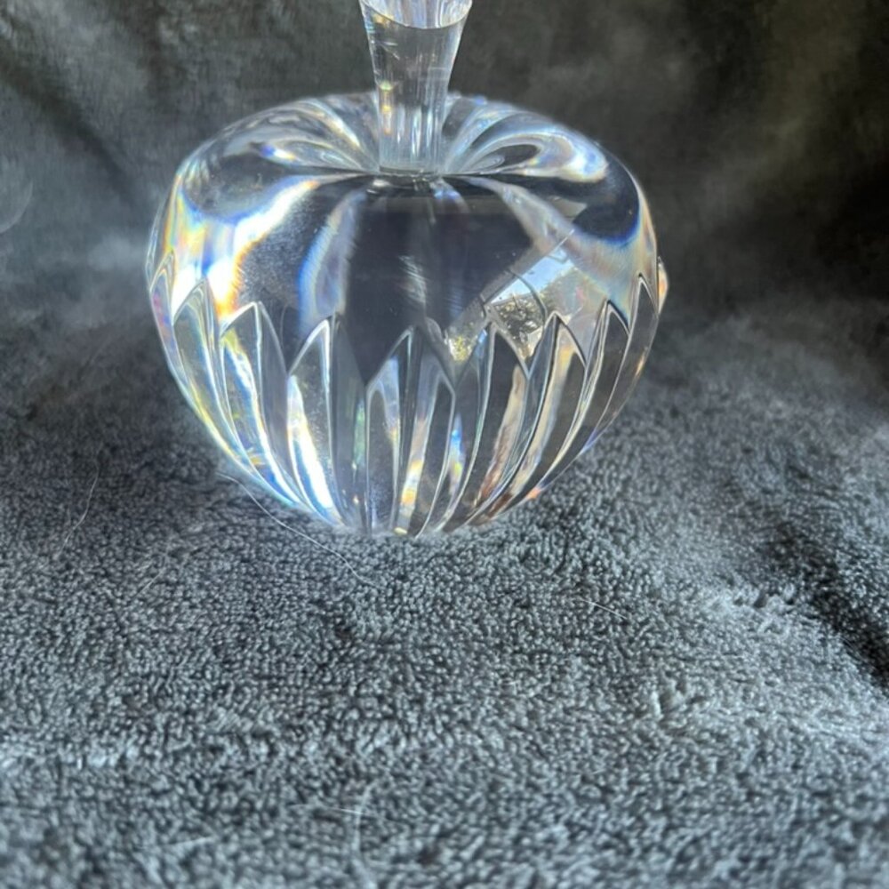 Perfect Waterford Apple Paperweight ~ Excellent Holiday Gift ~ Flawless